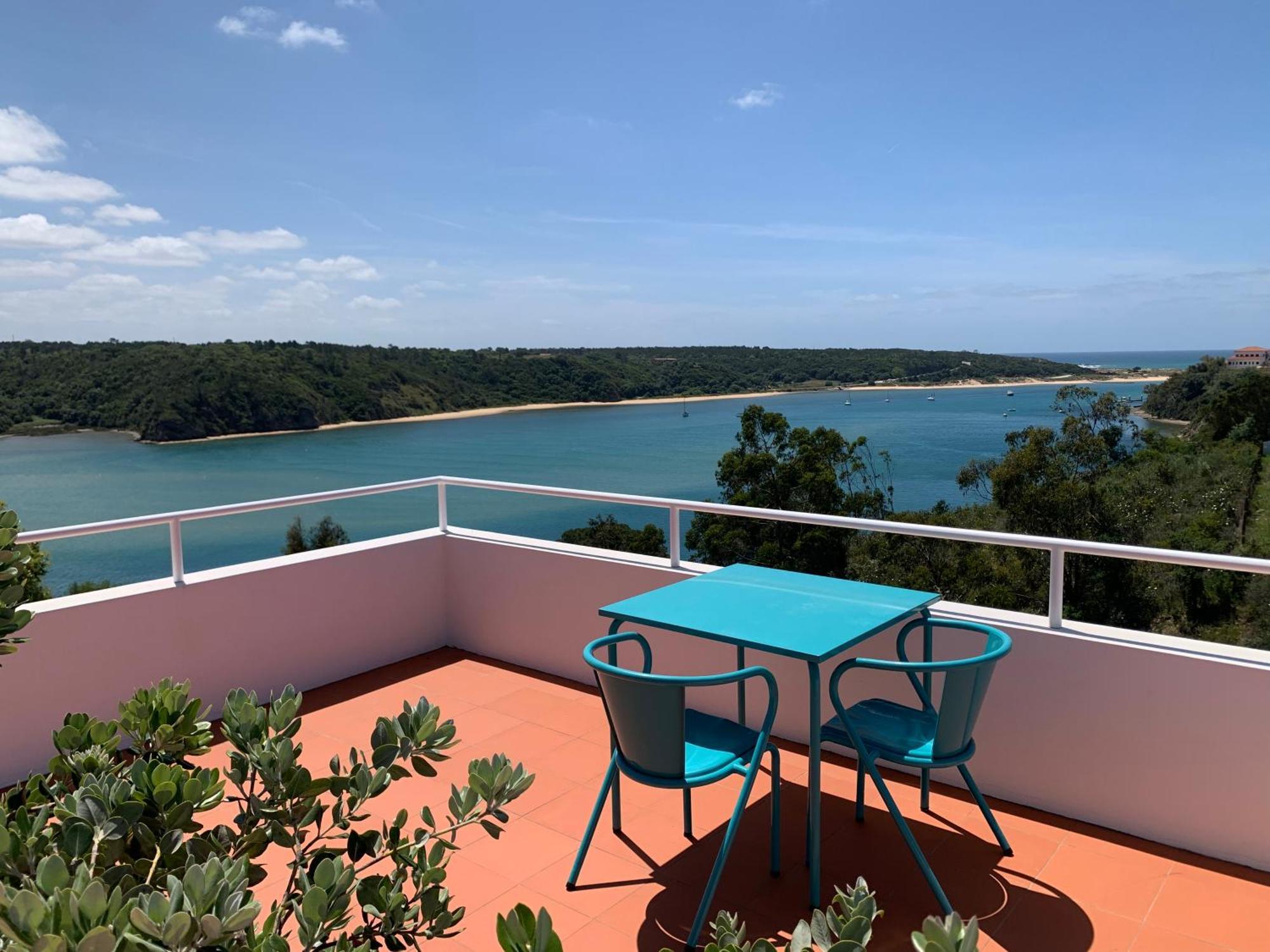 Casa No Rio - River House